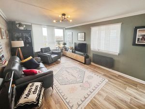 Lounge- click for photo gallery